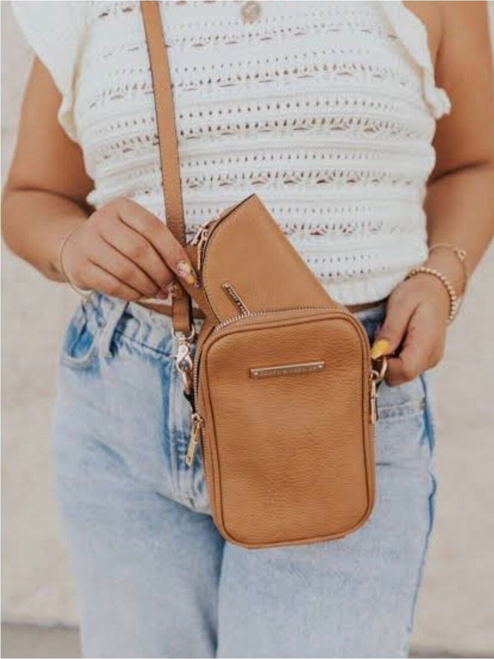 NWOT Poppy And Peonies Cognac Rambler Vegan Crossbody Bag